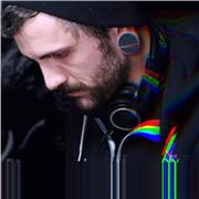 Lezioni di produzione musicale con approccio pratico, sintesi sonora analogica/campioni/, techno che di sound design avanzato, audio for videogames